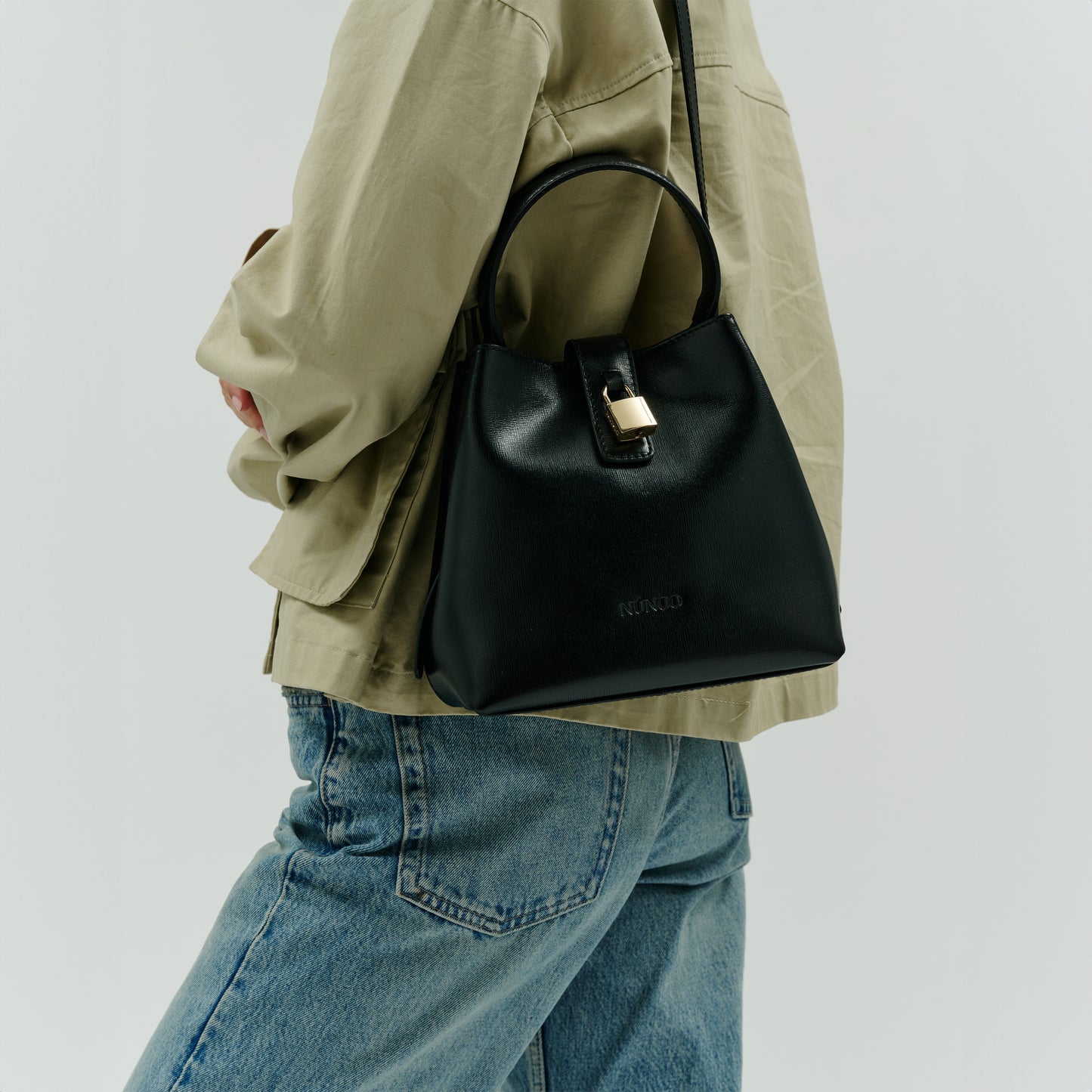 Small Chiara Florence Black w. Gold